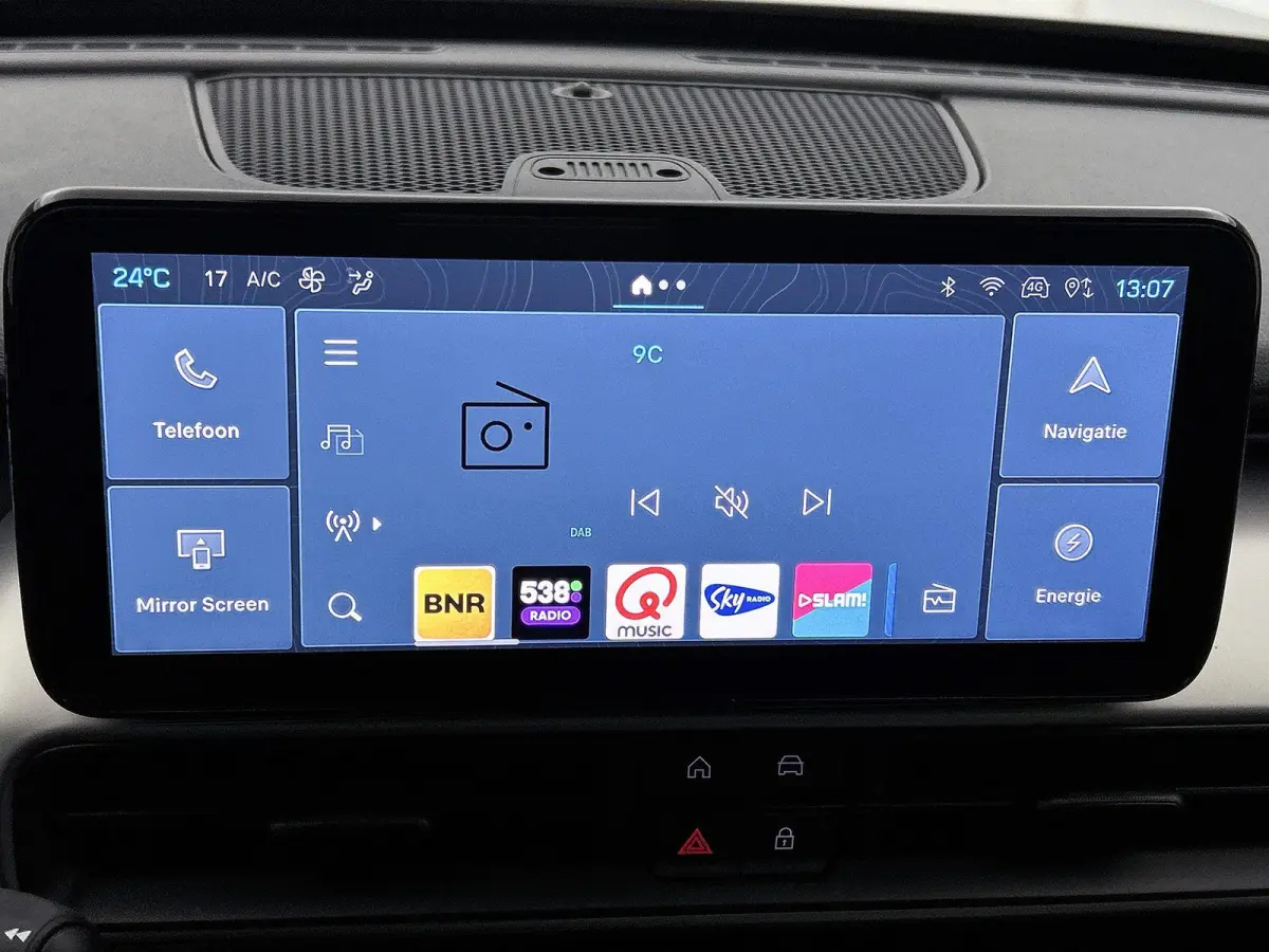 156pk Summit 54 kWh Automaat | Elektrische Klep | Adaptieve Cruise Control | ACCU 97% | Climate Control | Navigatie | 3 Fase | full-LED | 18"LMV | Dodehoekdetectie | Apple Carplay/Android Au