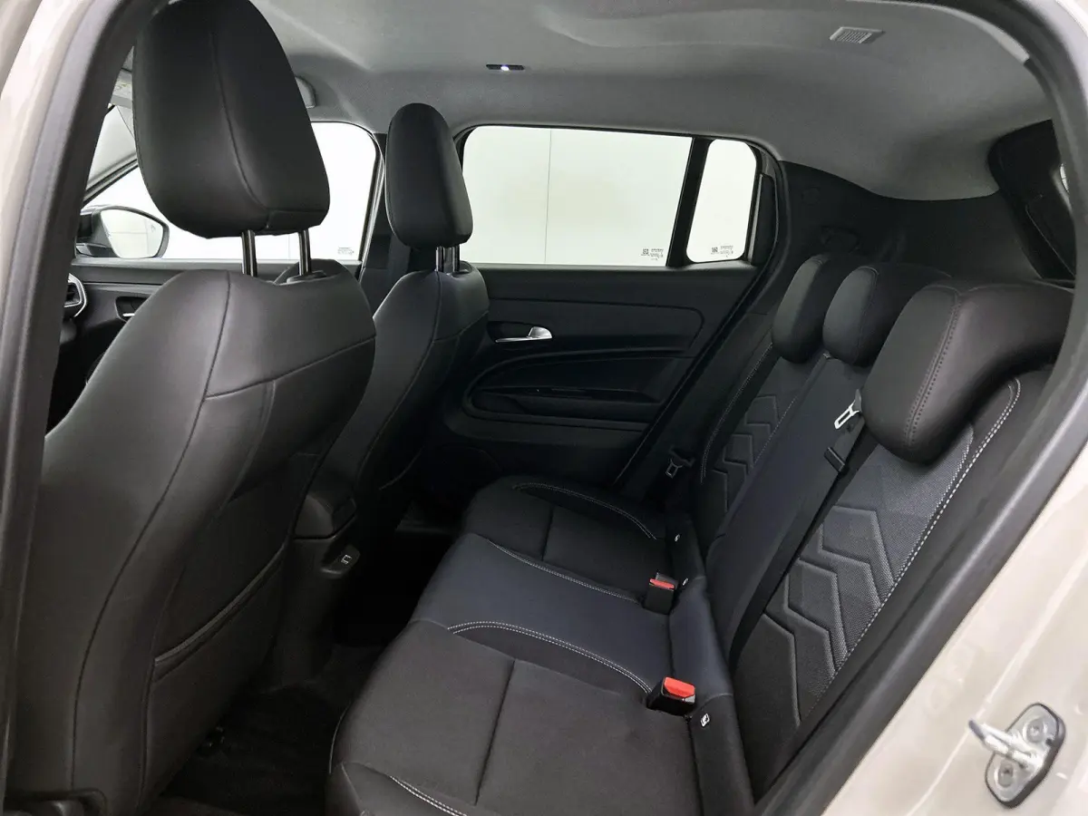 156pk Summit 54 kWh Automaat | Elektrische Klep | Adaptieve Cruise Control | ACCU 97% | Climate Control | Navigatie | 3 Fase | full-LED | 18"LMV | Dodehoekdetectie | Apple Carplay/Android Au