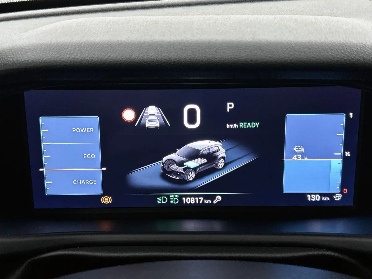 156pk Summit 54 kWh Automaat | Elektrische Klep | Adaptieve Cruise Control | ACCU 97% | Climate Control | Navigatie | 3 Fase | full-LED | 18"LMV | Dodehoekdetectie | Apple Carplay/Android Au