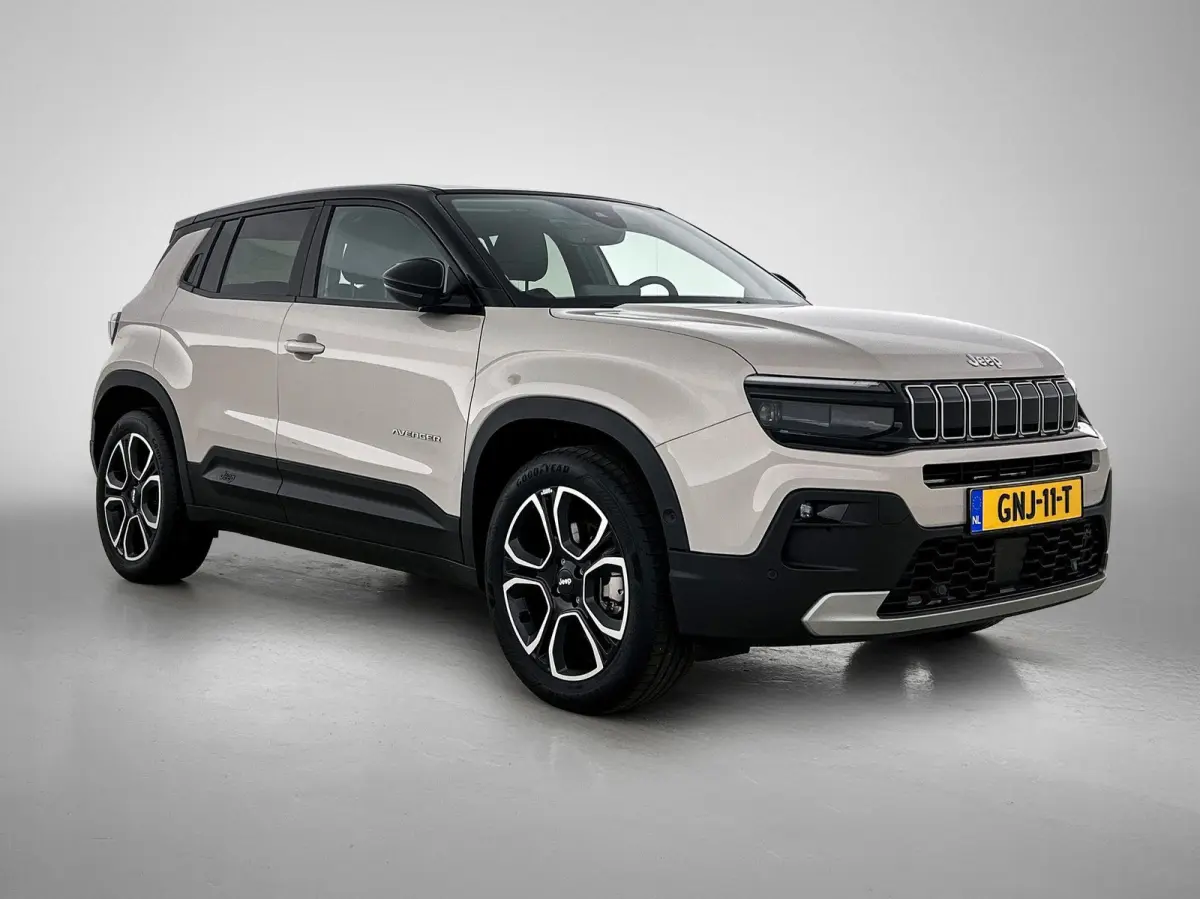 156pk Summit 54 kWh Automaat | Elektrische Klep | Adaptieve Cruise Control | ACCU 97% | Climate Control | Navigatie | 3 Fase | full-LED | 18"LMV | Dodehoekdetectie | Apple Carplay/Android Au