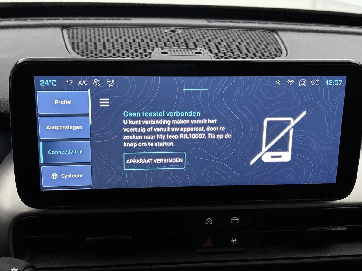 156pk Summit 54 kWh Automaat | Elektrische Klep | Adaptieve Cruise Control | ACCU 97% | Climate Control | Navigatie | 3 Fase | full-LED | 18"LMV | Dodehoekdetectie | Apple Carplay/Android Au
