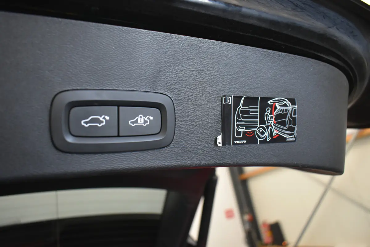 1.5 T4 Inscription 360°Cam R-Design El Trekh +aKlep Pano Stoel+Stuur verwarming