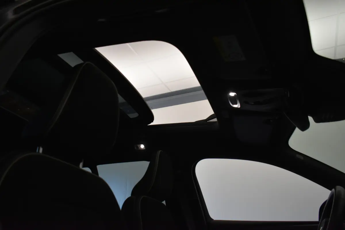 1.5 T4 Inscription 360°Cam R-Design El Trekh +aKlep Pano Stoel+Stuur verwarming