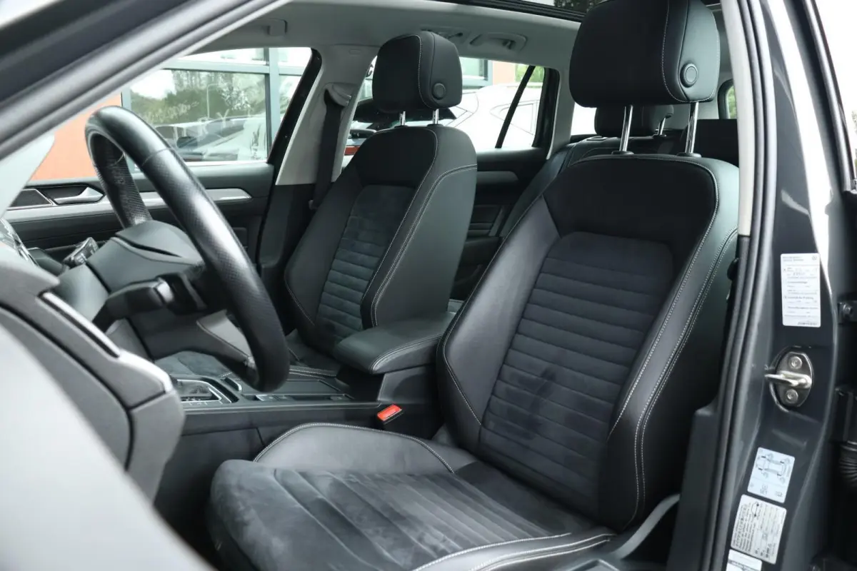 1.4 TSI PHEV GTE / 218PK / ACC / Virtual Cockpit / Pano / Camera / Keyless / 17"!