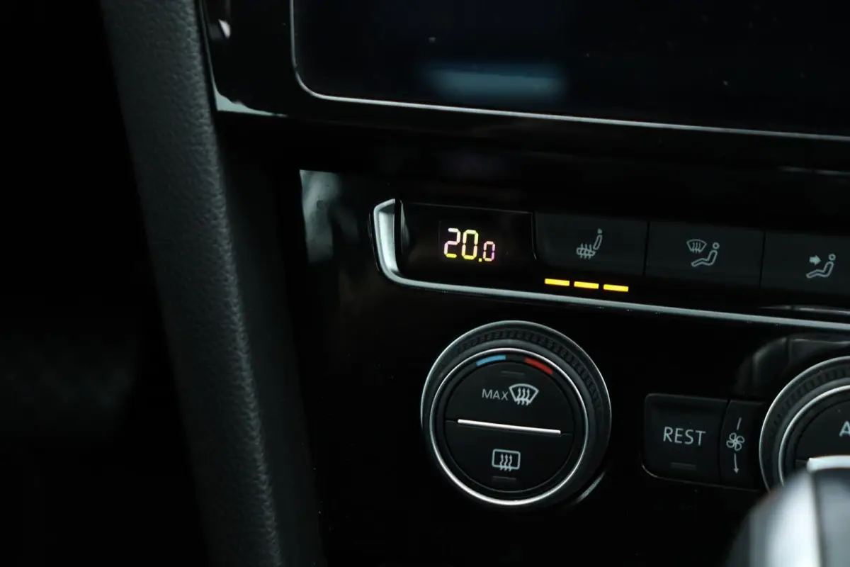 1.4 TSI PHEV GTE / 218PK / ACC / Virtual Cockpit / Pano / Camera / Keyless / 17"!