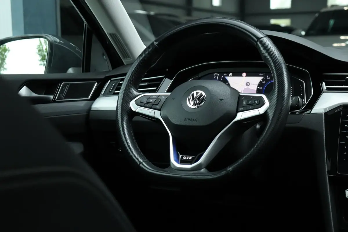 1.4 TSI PHEV GTE / 218PK / ACC / Virtual Cockpit / Pano / Camera / Keyless / 17"!