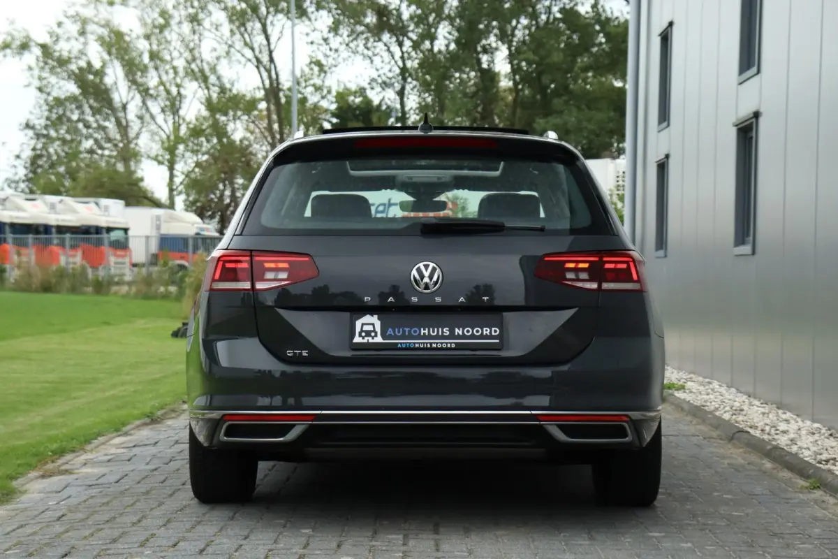 1.4 TSI PHEV GTE / 218PK / ACC / Virtual Cockpit / Pano / Camera / Keyless / 17"!