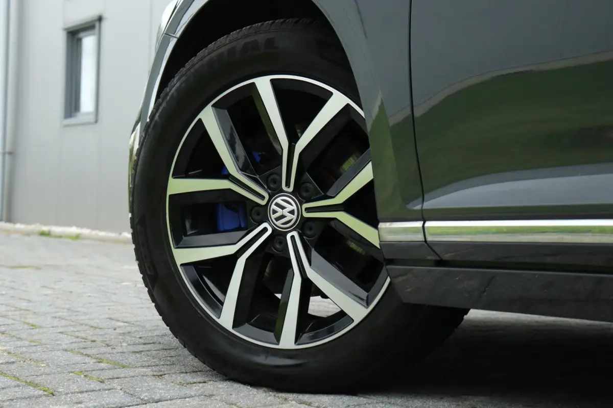 1.4 TSI PHEV GTE / 218PK / ACC / Virtual Cockpit / Pano / Camera / Keyless / 17"!