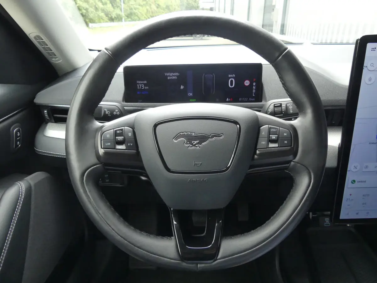 Extended RWD 98 kWh | SOH 94% | ADAPTIVE CRUISE | DODEHOEKDETECTIE | CAMERA | STUUR+STOEL+VOORRUITVERWARMING | PARKEERSENSOREN V+A | NAVI | APPLE CARPLAY / ANDROID AUTO | LMV 18" |