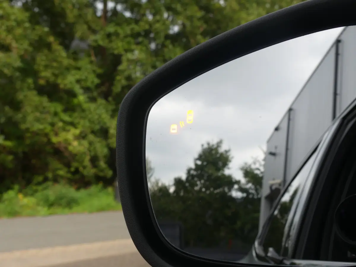 Extended RWD 98 kWh | SOH 94% | ADAPTIVE CRUISE | DODEHOEKDETECTIE | CAMERA | STUUR+STOEL+VOORRUITVERWARMING | PARKEERSENSOREN V+A | NAVI | APPLE CARPLAY / ANDROID AUTO | LMV 18" |