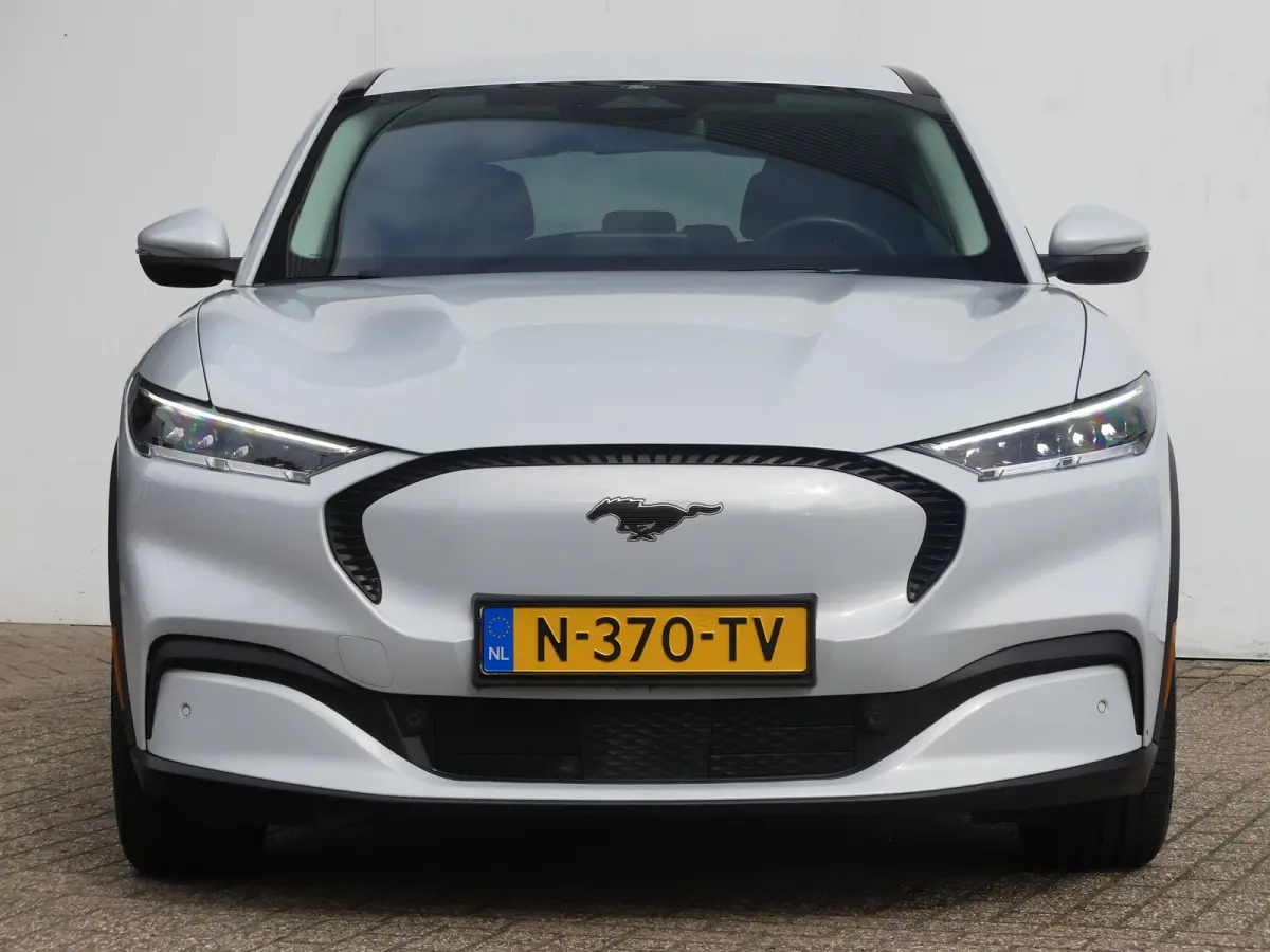 Extended RWD 98 kWh | SOH 94% | ADAPTIVE CRUISE | DODEHOEKDETECTIE | CAMERA | STUUR+STOEL+VOORRUITVERWARMING | PARKEERSENSOREN V+A | NAVI | APPLE CARPLAY / ANDROID AUTO | LMV 18" |