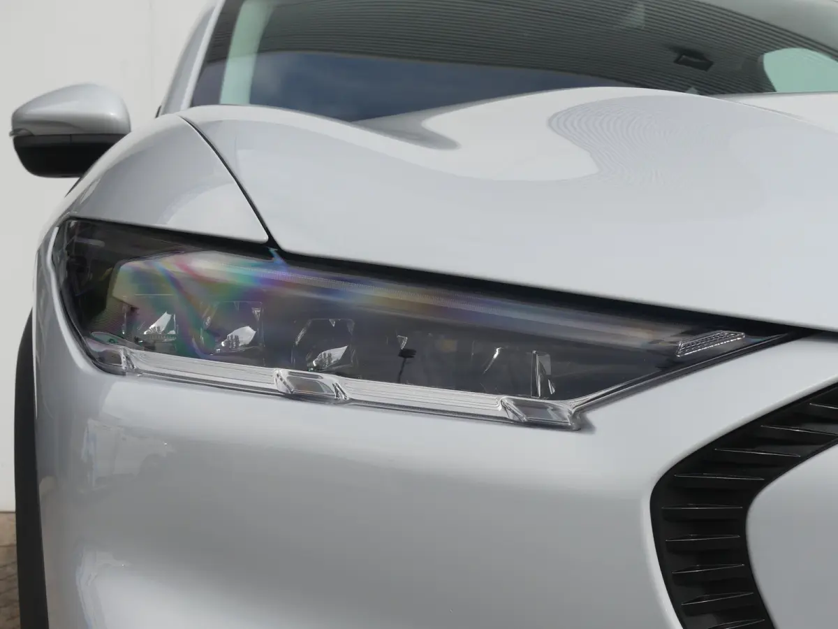 Extended RWD 98 kWh | SOH 94% | ADAPTIVE CRUISE | DODEHOEKDETECTIE | CAMERA | STUUR+STOEL+VOORRUITVERWARMING | PARKEERSENSOREN V+A | NAVI | APPLE CARPLAY / ANDROID AUTO | LMV 18" |