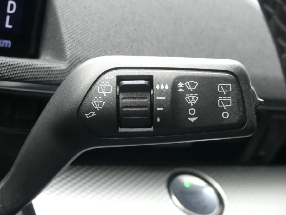Extended RWD 98 kWh | SOH 94% | ADAPTIVE CRUISE | DODEHOEKDETECTIE | CAMERA | STUUR+STOEL+VOORRUITVERWARMING | PARKEERSENSOREN V+A | NAVI | APPLE CARPLAY / ANDROID AUTO | LMV 18" |