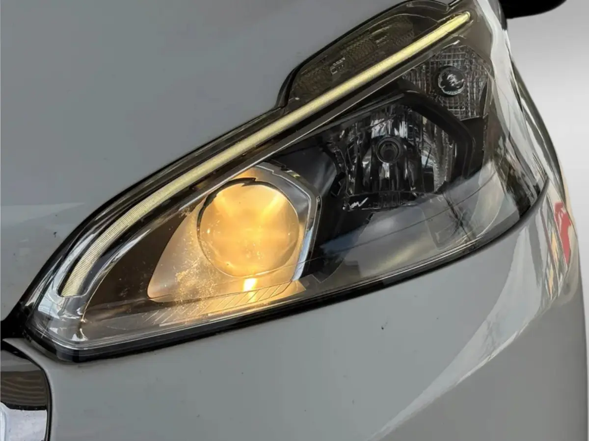 1.2 PureTech Active (NL-auto, Goed OndH, Navi, Airco, ParkeerSen, Etc)