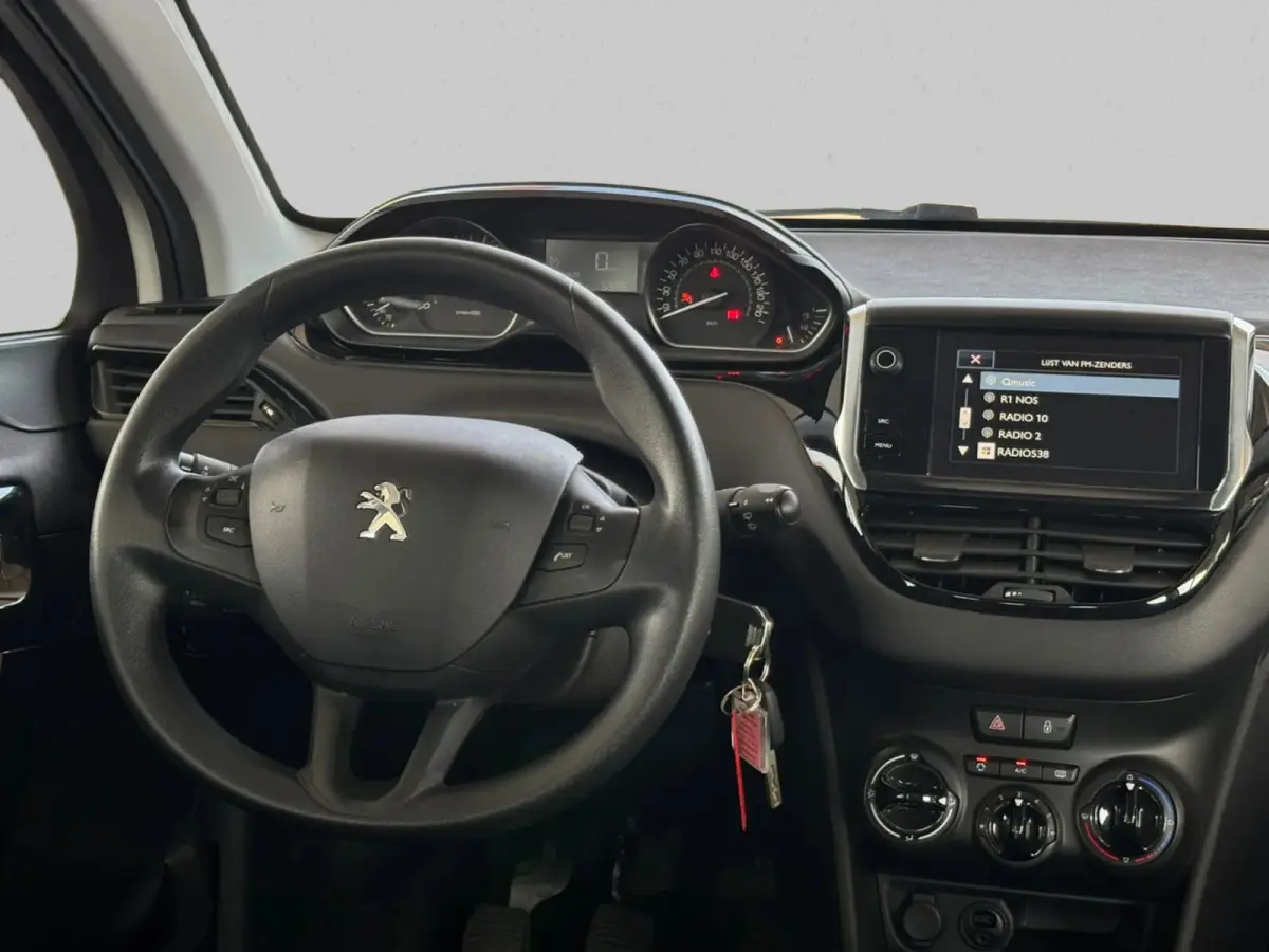 1.2 PureTech Active (NL-auto, Goed OndH, Navi, Airco, ParkeerSen, Etc)