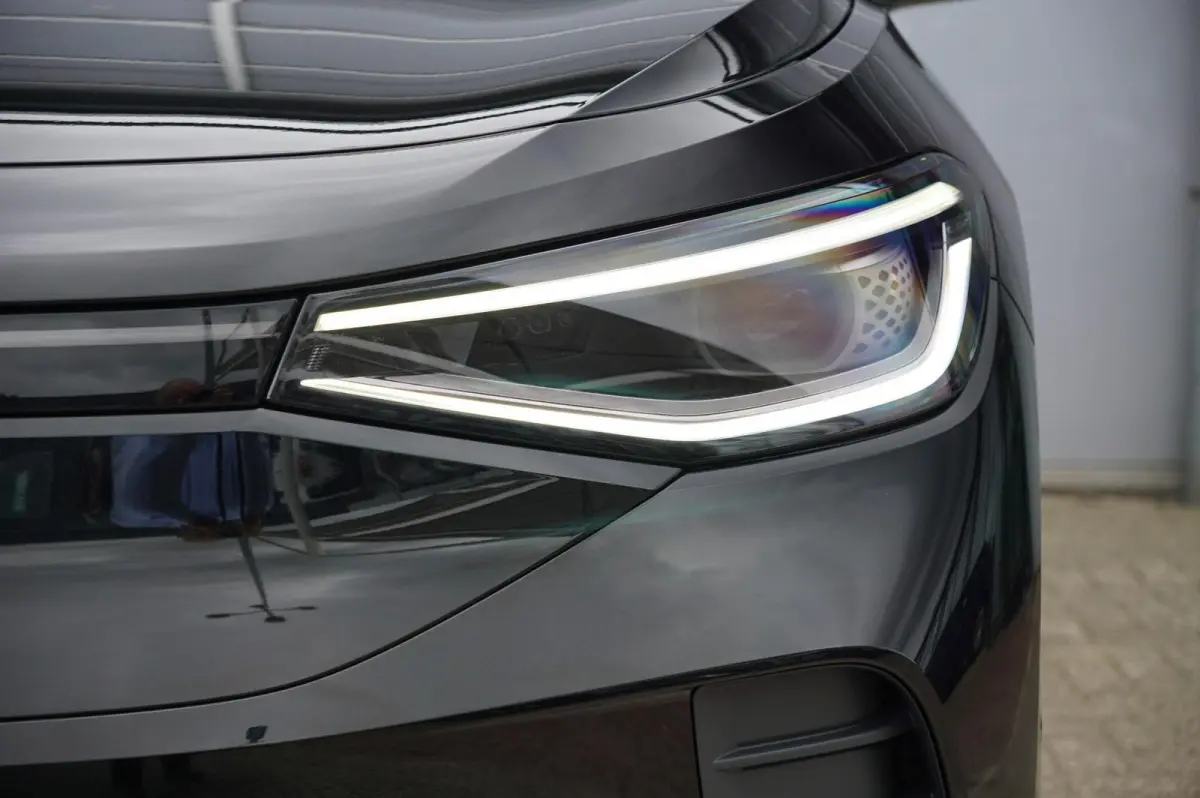 286pk Limited Edition Plus 77 kWh | Panoramadak | Trekhaak | Massage