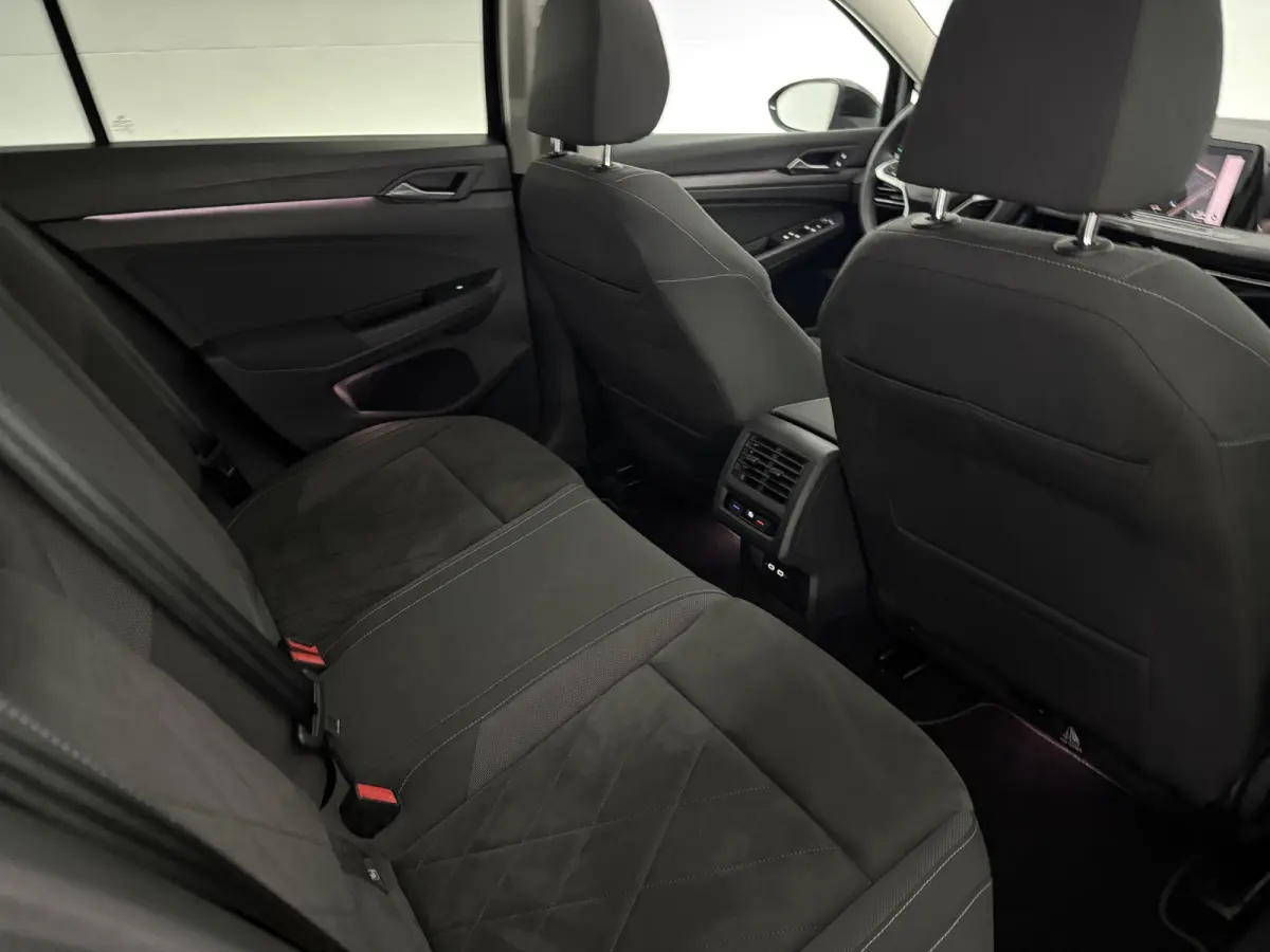 1.5 eTSI | Pano | Virtual | Camera | Sfeer | Cruise | Memory | Carplay | Navi | Stoel/Stuurverw. | NAP