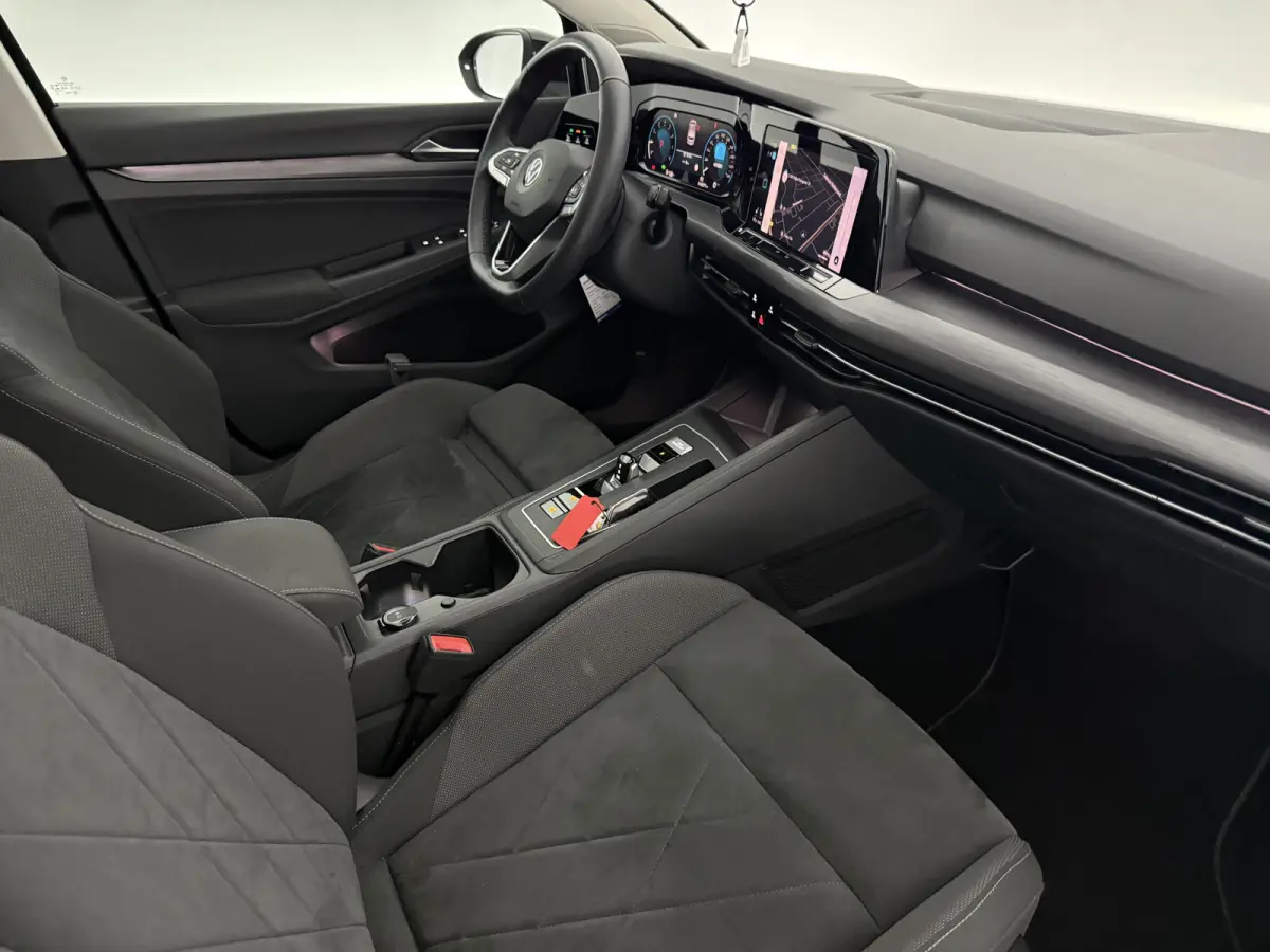 1.5 eTSI | Pano | Virtual | Camera | Sfeer | Cruise | Memory | Carplay | Navi | Stoel/Stuurverw. | NAP