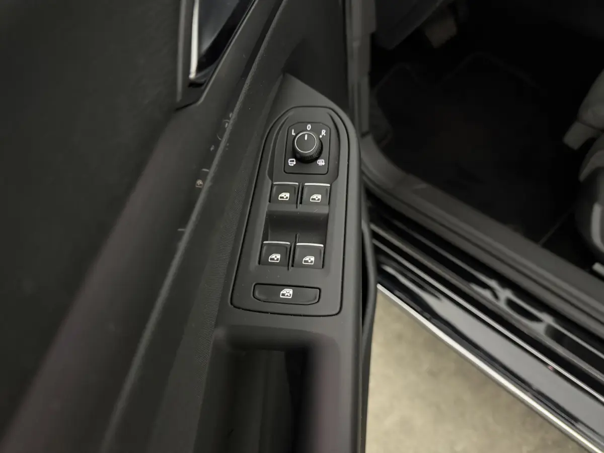 1.5 eTSI | Pano | Virtual | Camera | Sfeer | Cruise | Memory | Carplay | Navi | Stoel/Stuurverw. | NAP
