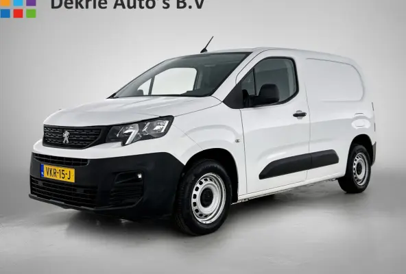 1.2 Benzine 111PK Euro6 Premium / Airco / Navigatie / Cruise-ctr. / Schuifdeur + Raam / Radio multimedia / Apk 06-2027