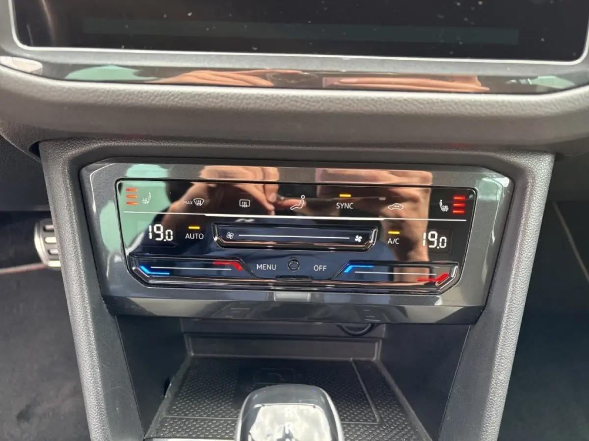 1.5 TSI DSG Urban SPORT TREKHAAK/E-KLEP/PDC/ACC/HUD/STOEL+STUURVERW