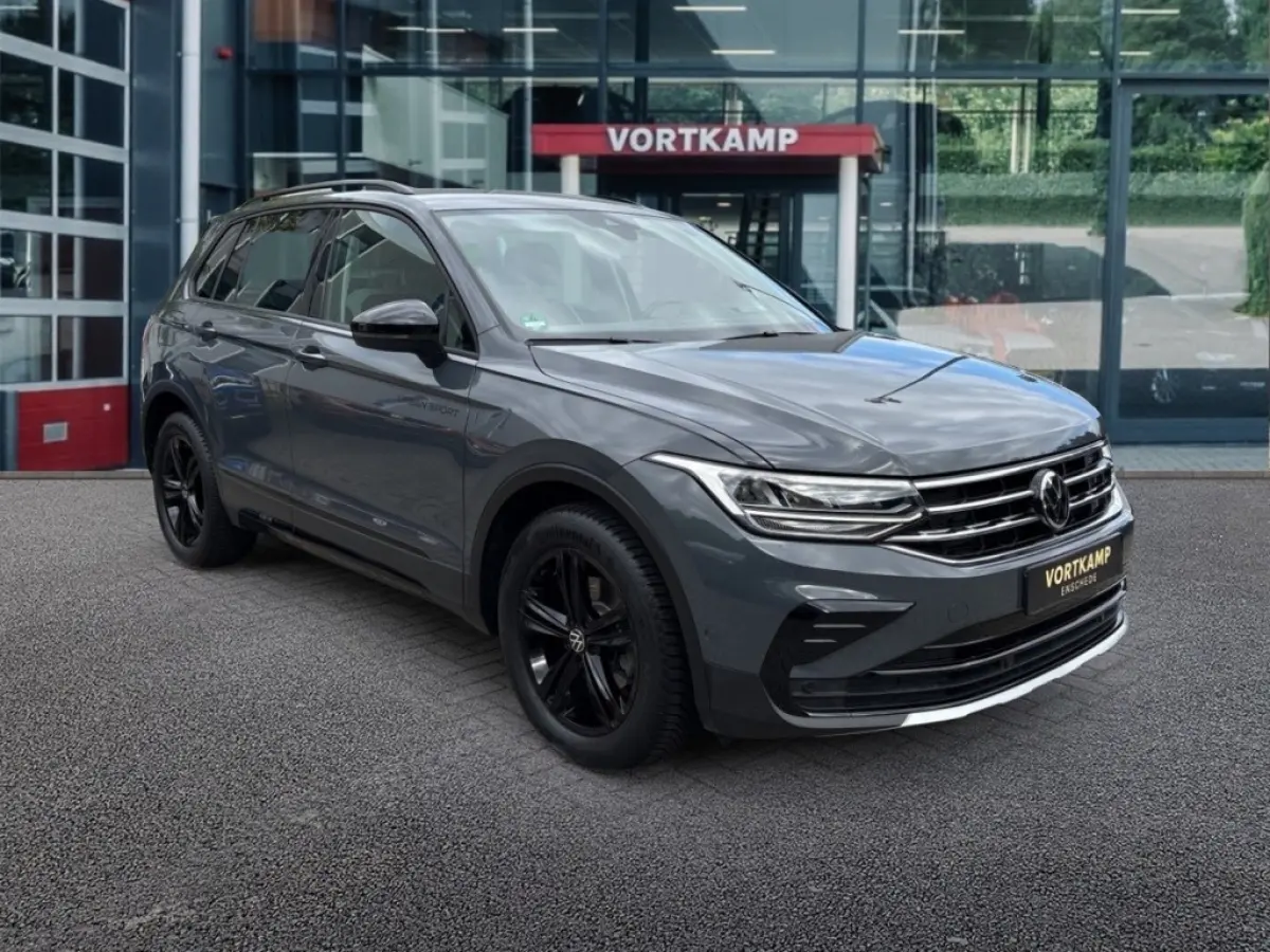 1.5 TSI DSG Urban SPORT TREKHAAK/E-KLEP/PDC/ACC/HUD/STOEL+STUURVERW