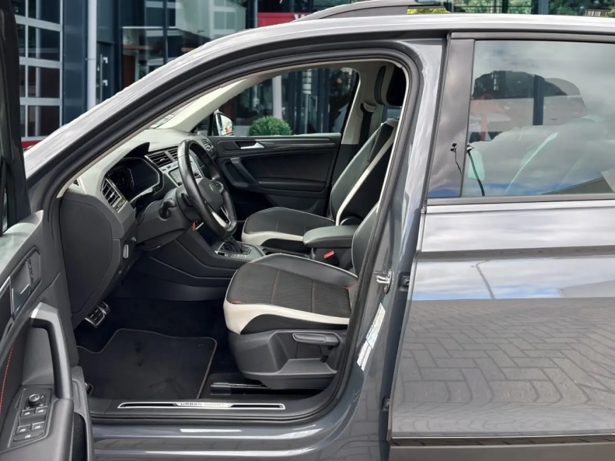 1.5 TSI DSG Urban SPORT TREKHAAK/E-KLEP/PDC/ACC/HUD/STOEL+STUURVERW
