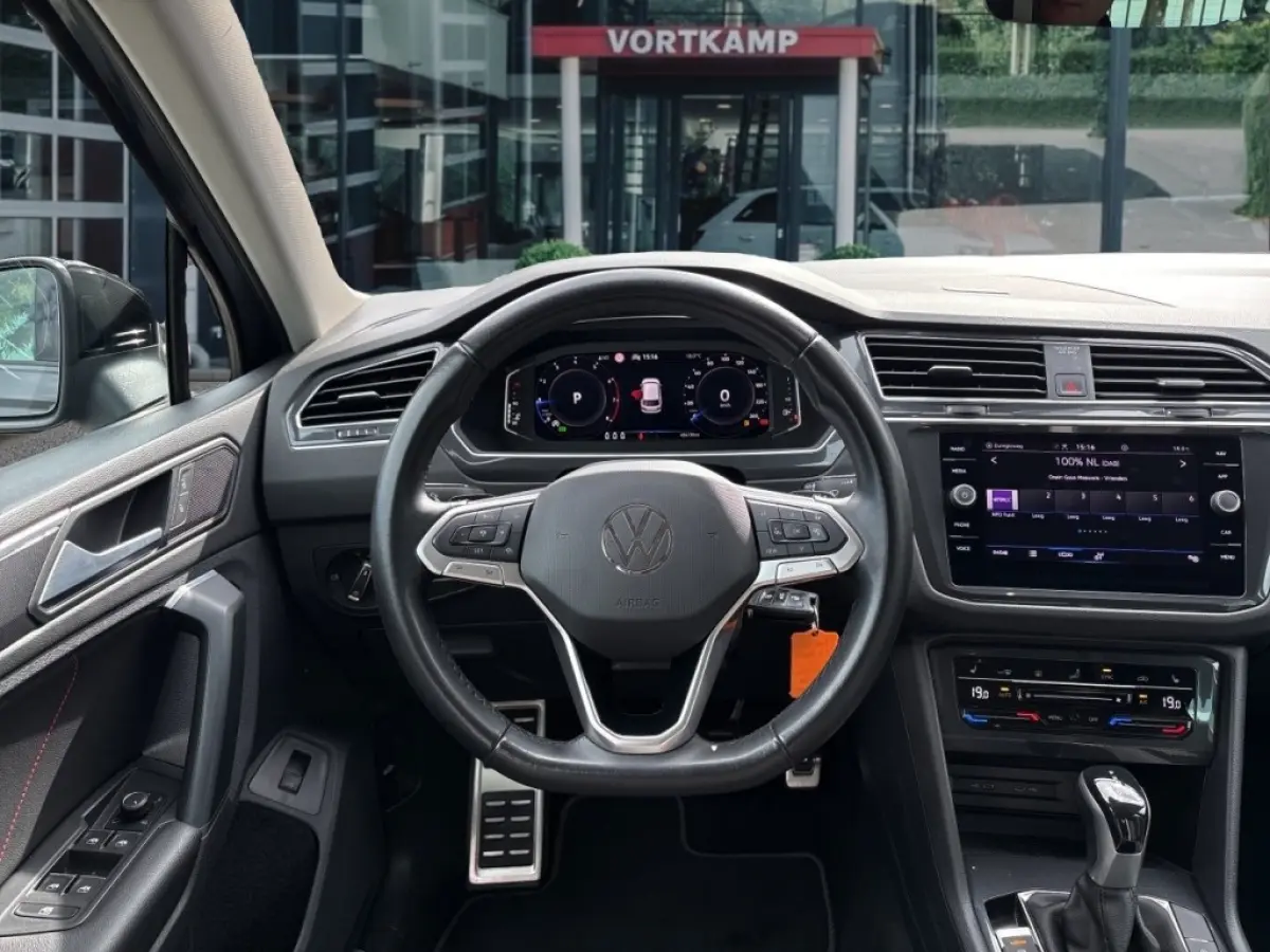 1.5 TSI DSG Urban SPORT TREKHAAK/E-KLEP/PDC/ACC/HUD/STOEL+STUURVERW