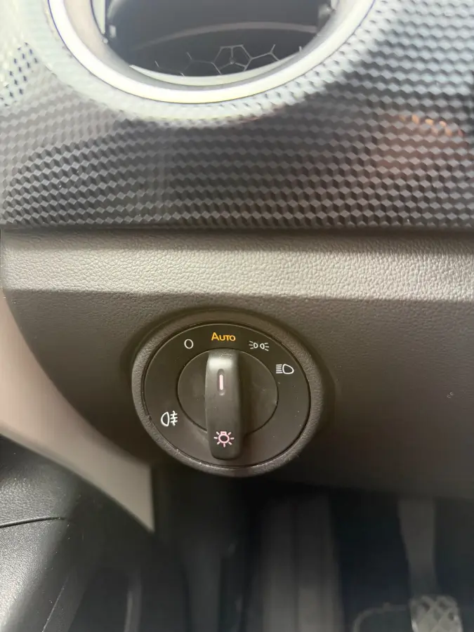 Up! 1.0 BMT move up! 5-Drs Airco/Led/DAB-Radio/Org-NL