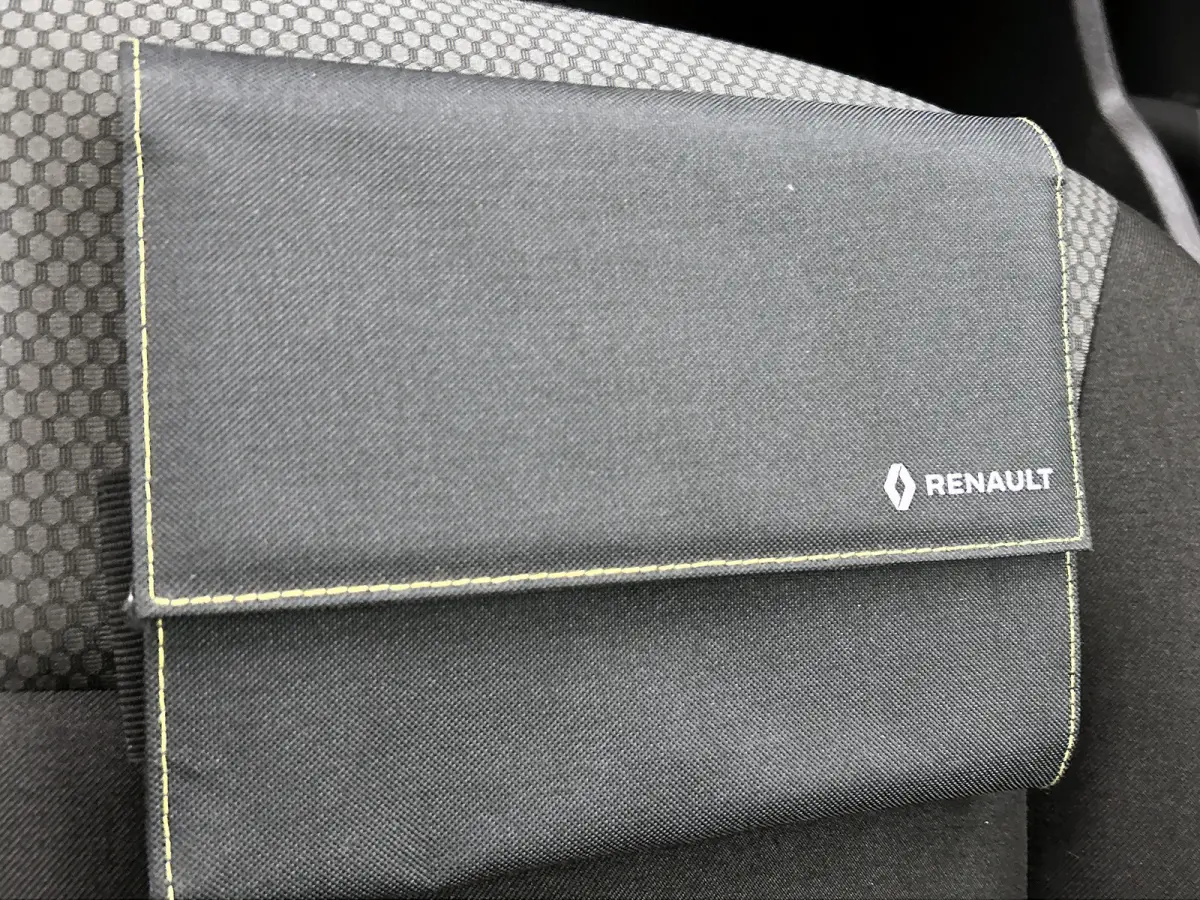 1.5 DCi Euro 6 81PK Comfort / Schuifdeur+Raam / Trekhaak / Airco / Pdc./ Navigatie / Radio multimedia / Apk 01-2027