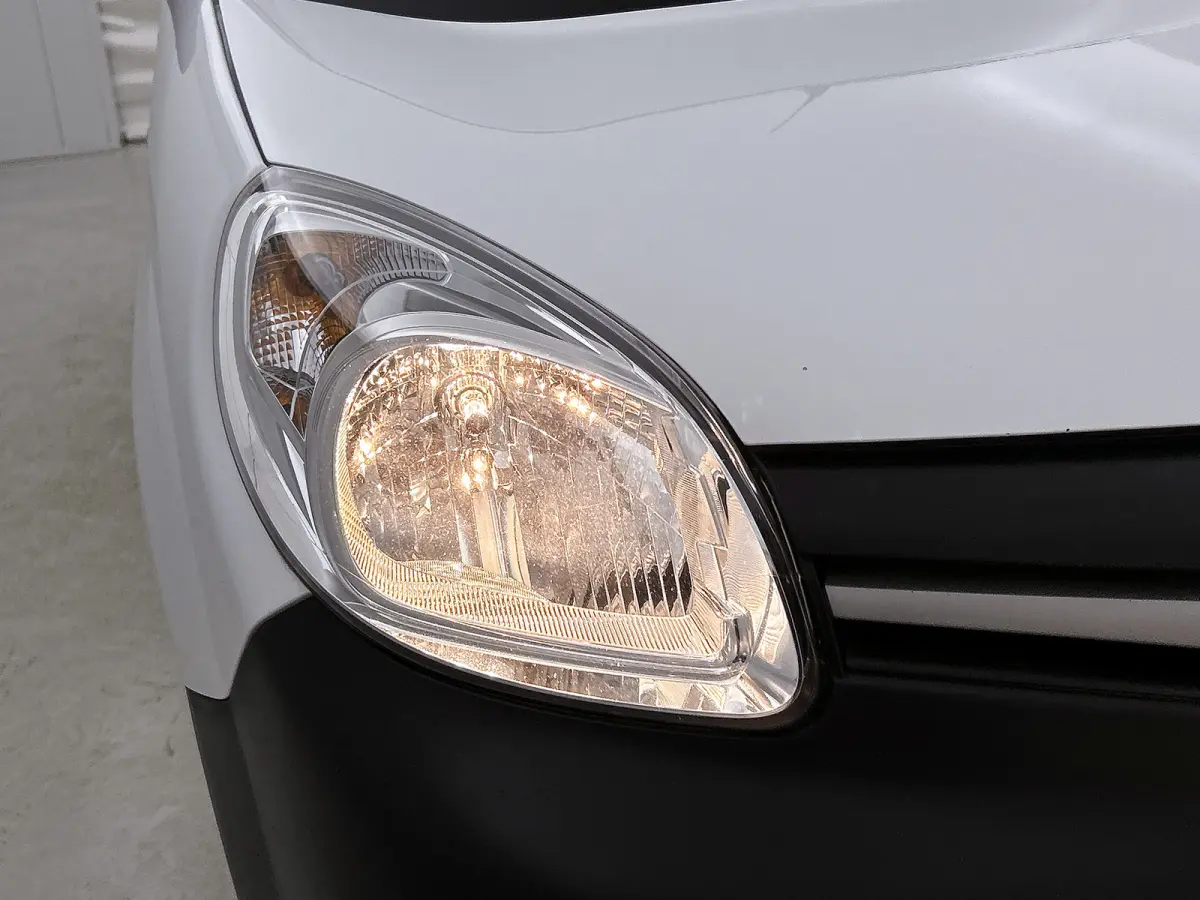 1.5 DCi Euro 6 81PK Comfort / Schuifdeur+Raam / Trekhaak / Airco / Pdc./ Navigatie / Radio multimedia / Apk 01-2027