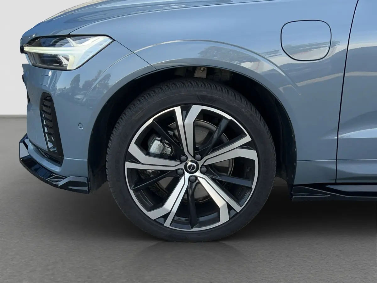 2.0 T8 Plug-in hybrid AWD Plus Black Edition | Pano | H&K Audio | Adap. Cruise