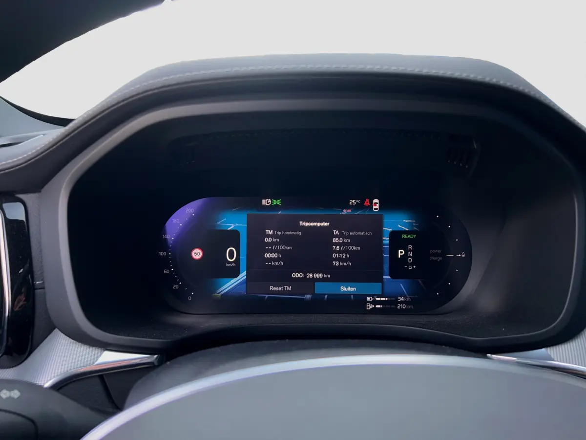 2.0 T8 Plug-in hybrid AWD Plus Black Edition | Pano | H&K Audio | Adap. Cruise