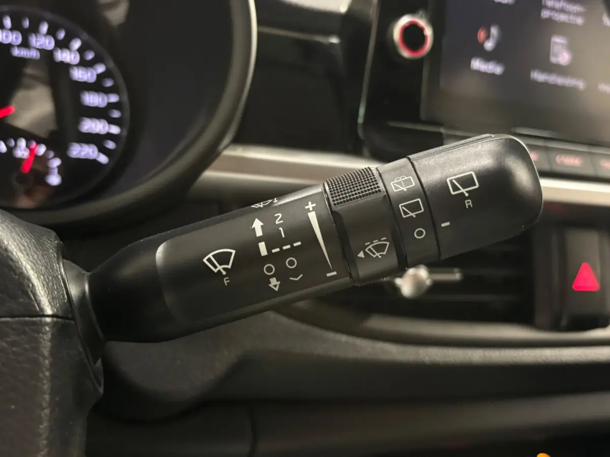 1.0 DPi DynamicLine - Cruise - Camera - Carplay - APK