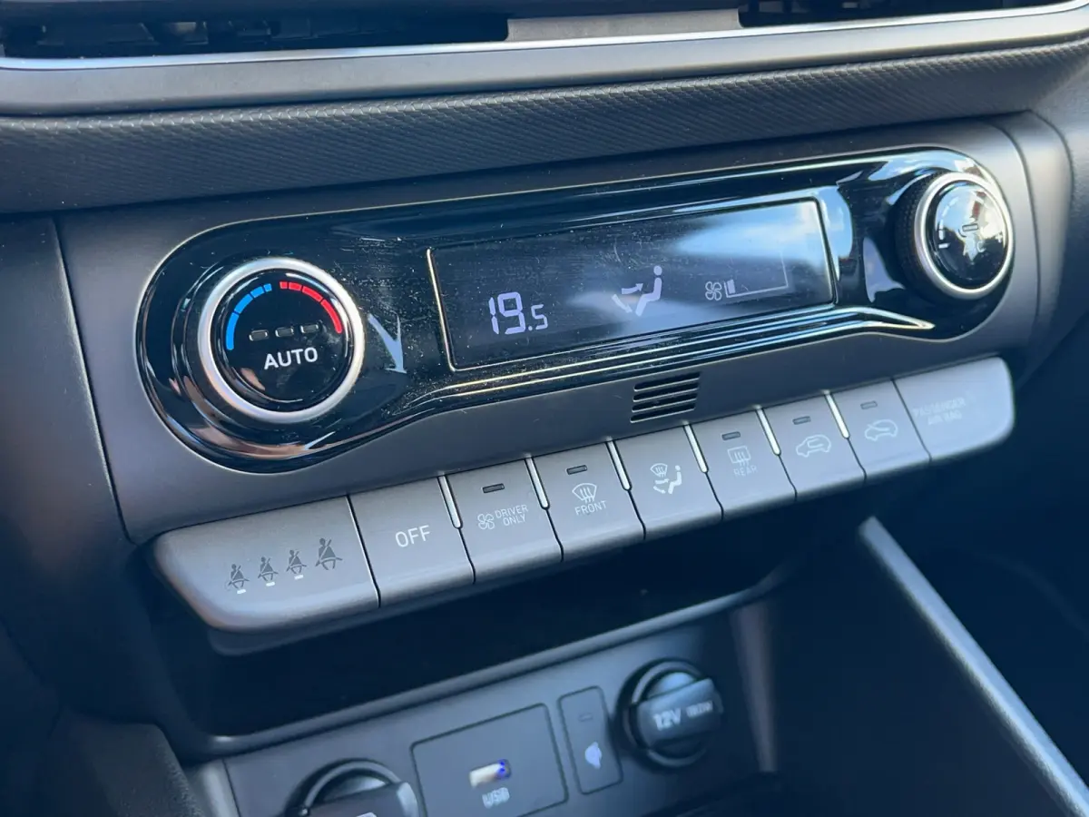 1.6 GDI HEV 141pk Premium | Premium Audio | Elektrische stoelen | Stoelventilatie | Stoelverwarming | LED verlichting | Adaptive cruise controle | Camera | Carplay