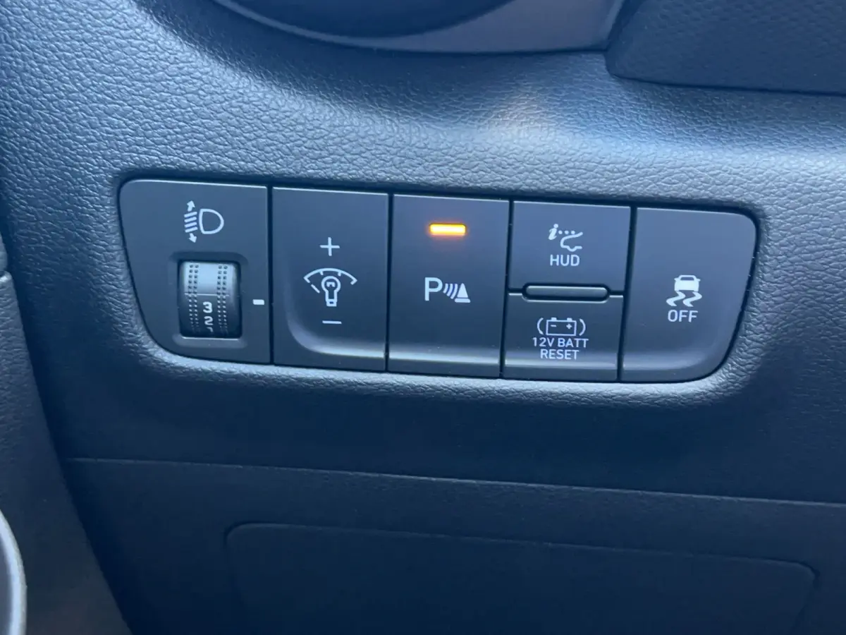 1.6 GDI HEV 141pk Premium | Premium Audio | Elektrische stoelen | Stoelventilatie | Stoelverwarming | LED verlichting | Adaptive cruise controle | Camera | Carplay