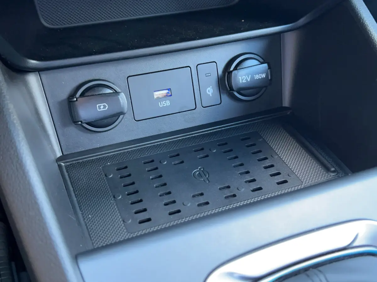1.6 GDI HEV 141pk Premium | Premium Audio | Elektrische stoelen | Stoelventilatie | Stoelverwarming | LED verlichting | Adaptive cruise controle | Camera | Carplay