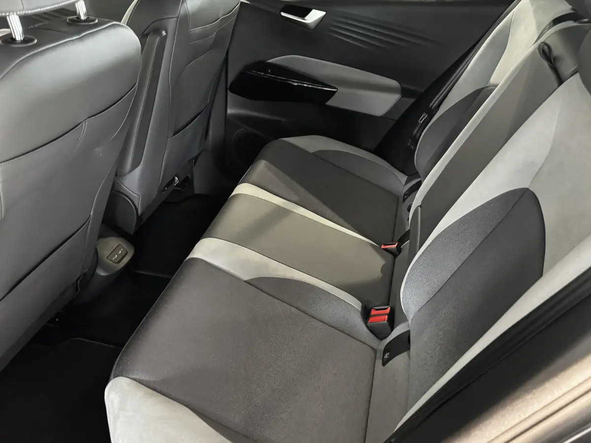 Pro S 77 kWh | Navigatie | Stoelverwarming | Cruise Control |