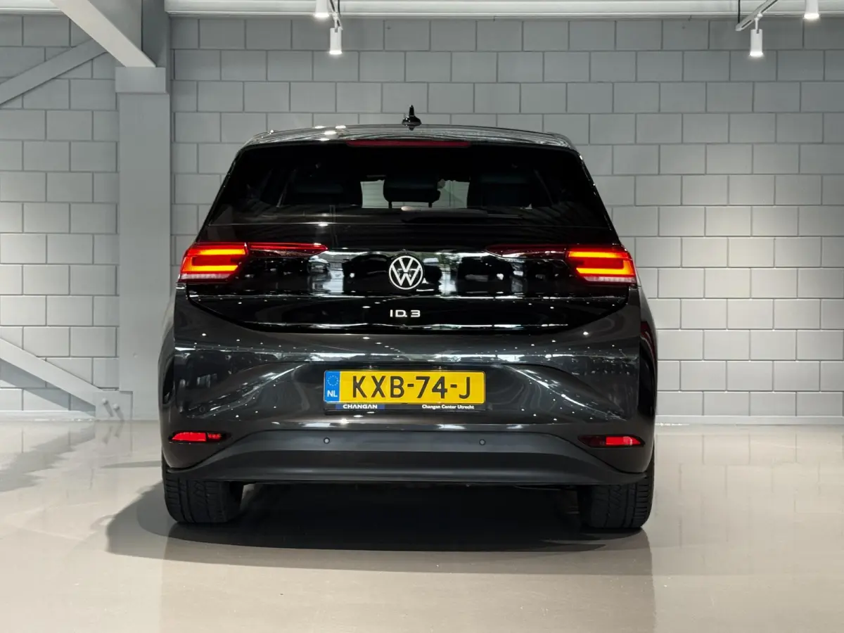 Pro S 77 kWh | Navigatie | Stoelverwarming | Cruise Control |