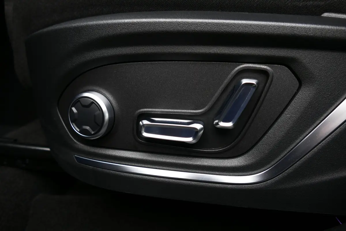 1.5 262PK PLUG-IN HYBRID AUTOMAAT / CAMERA V+A / PANO.DAK / KEYLESS / ELEKTR. ACHTERKLEP / 20" LMV / WINTERPAKKET / NAVI / LED / CLIMA / PDC / BLUETOOTH / ADAPT. CRUISECONTROL / 1E EIGENAAR 