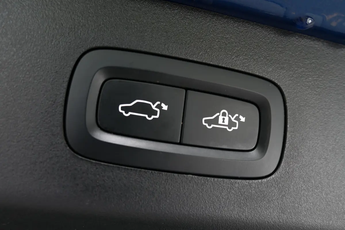 1.5 262PK PLUG-IN HYBRID AUTOMAAT / CAMERA V+A / PANO.DAK / KEYLESS / ELEKTR. ACHTERKLEP / 20" LMV / WINTERPAKKET / NAVI / LED / CLIMA / PDC / BLUETOOTH / ADAPT. CRUISECONTROL / 1E EIGENAAR 