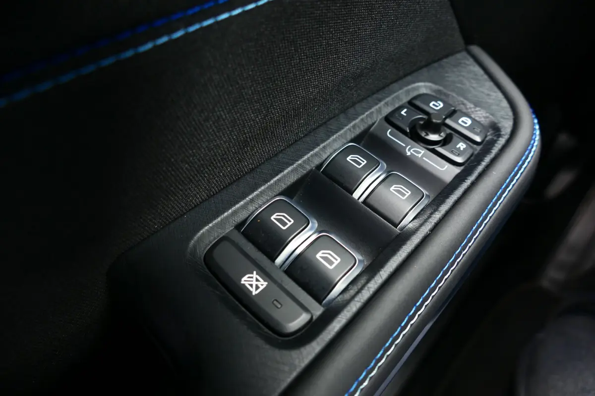 1.5 262PK PLUG-IN HYBRID AUTOMAAT / CAMERA V+A / PANO.DAK / KEYLESS / ELEKTR. ACHTERKLEP / 20" LMV / WINTERPAKKET / NAVI / LED / CLIMA / PDC / BLUETOOTH / ADAPT. CRUISECONTROL / 1E EIGENAAR 