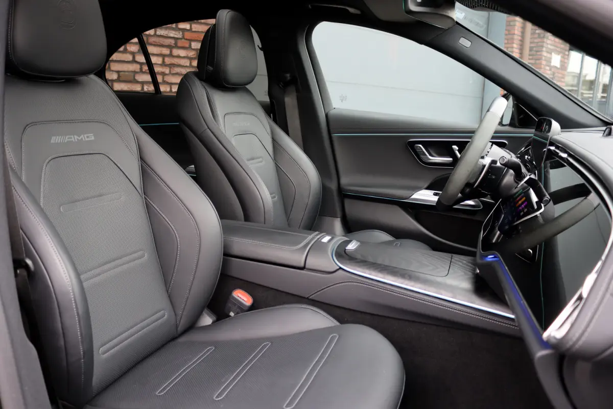 AMG 53 4MATIC+ Premium | 612pk | Hyperscreen | Achterasbesturing | Distronic+ | Burmester | HUD | Digital Light | Stoelventilatie | Surround Camera | Keyless Go | Soft-Close | Dynamic Plus-p