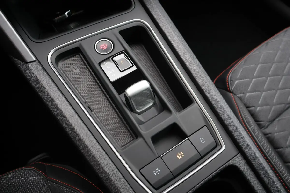 1.4 TSI eHybrid 204pk PHEV FR Business Intense | SoH 95% | Navigatie | Camera | Stoel & Stuurverwarming | Adaptive Cruise