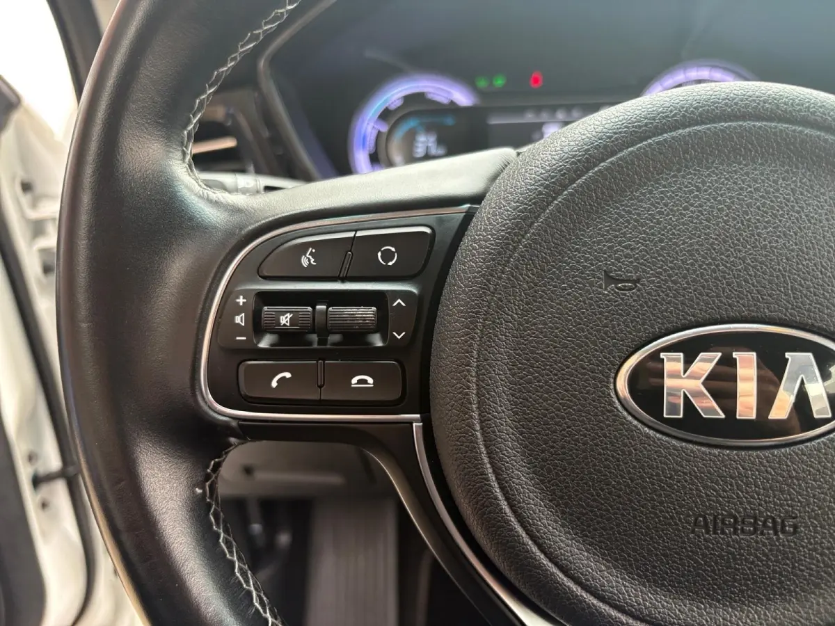 1.6 GDi Hybrid DynamicLine | Navigatie | Apple Carplay / Android Auto | Climate Control | Achterruitrij Camera | Lichtmetalen Velgen |