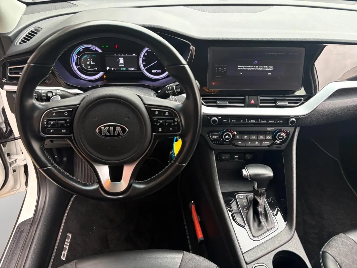1.6 GDi Hybrid DynamicLine | Navigatie | Apple Carplay / Android Auto | Climate Control | Achterruitrij Camera | Lichtmetalen Velgen |