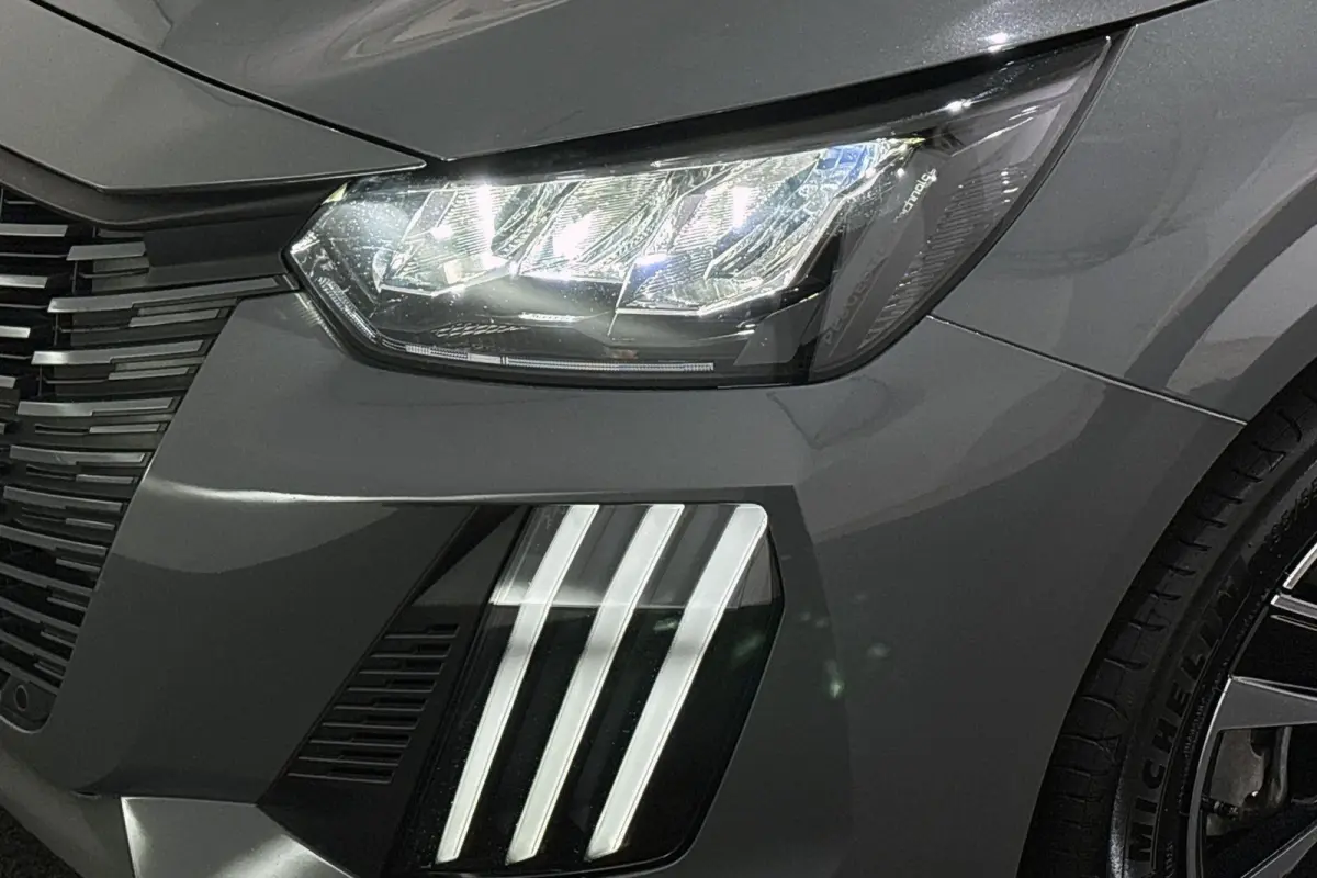 1.2 Hybrid 110 e-DCS6 Allure Automaat Apple CarPlay Clima 16"