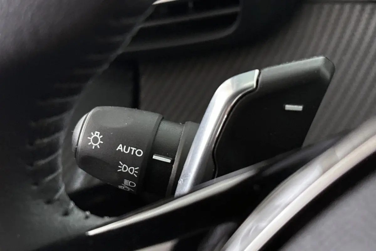 1.2 Hybrid 110 e-DCS6 Allure Automaat Apple CarPlay Clima 16"