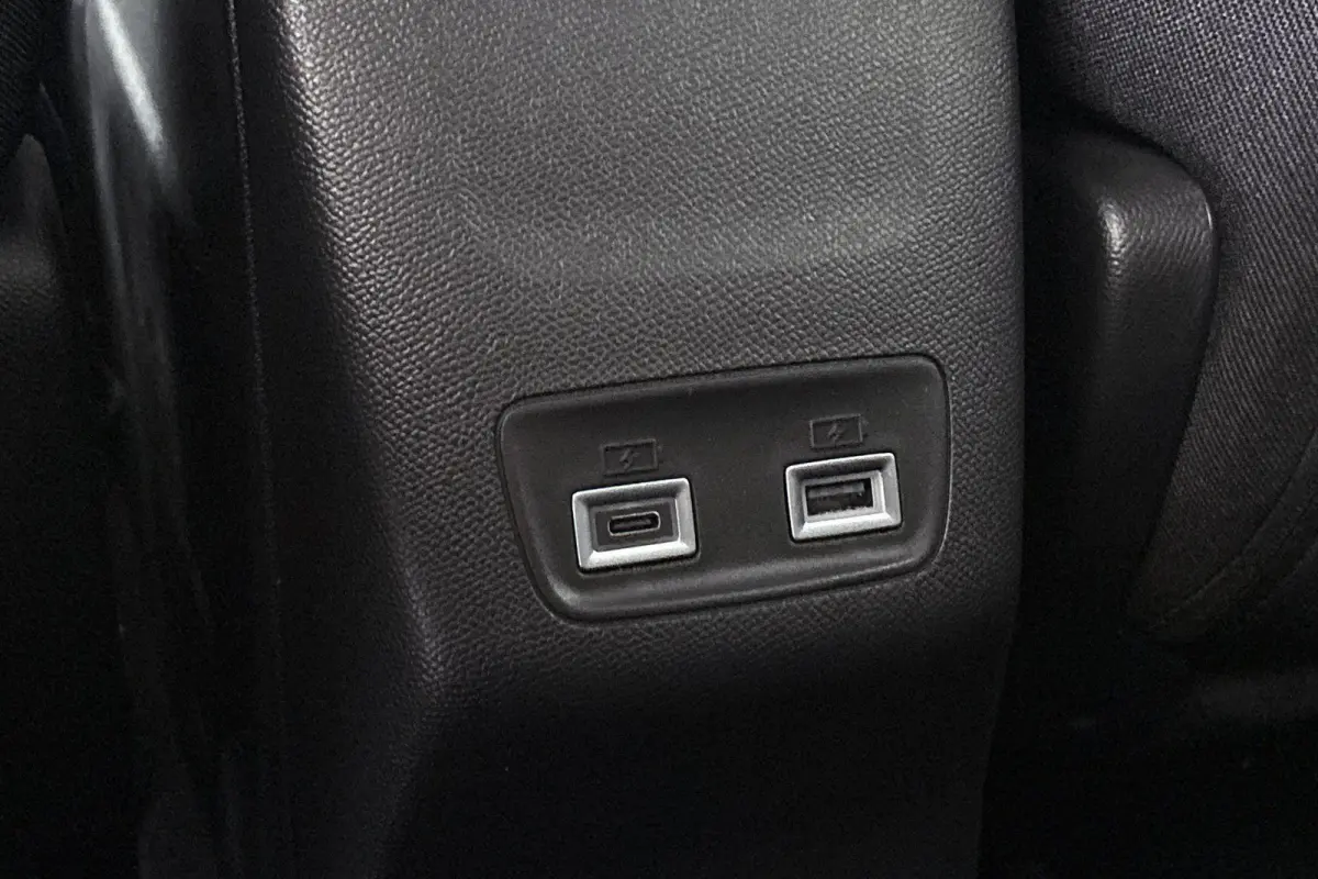 1.2 Hybrid 110 e-DCS6 Allure Automaat Apple CarPlay Clima 16"
