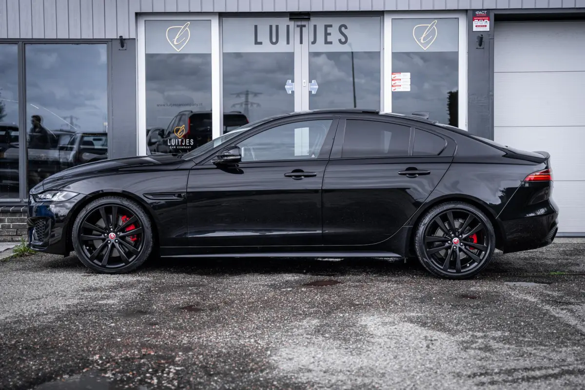 2.0 P250 R-Dynamic HSE Black-Pack Org.NL|Pano-dak|Carplay|Meridian|Memory|Dealeronderhouden